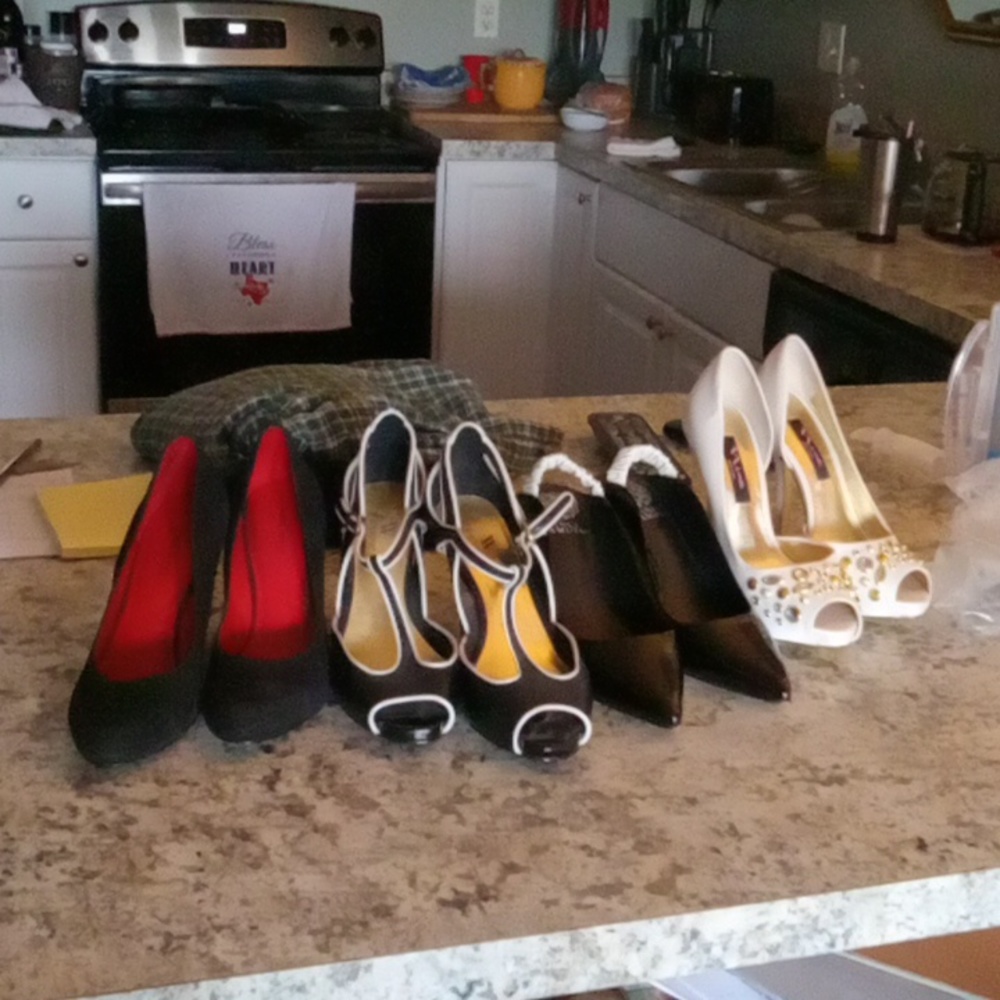 Ladies shoes size 7.5